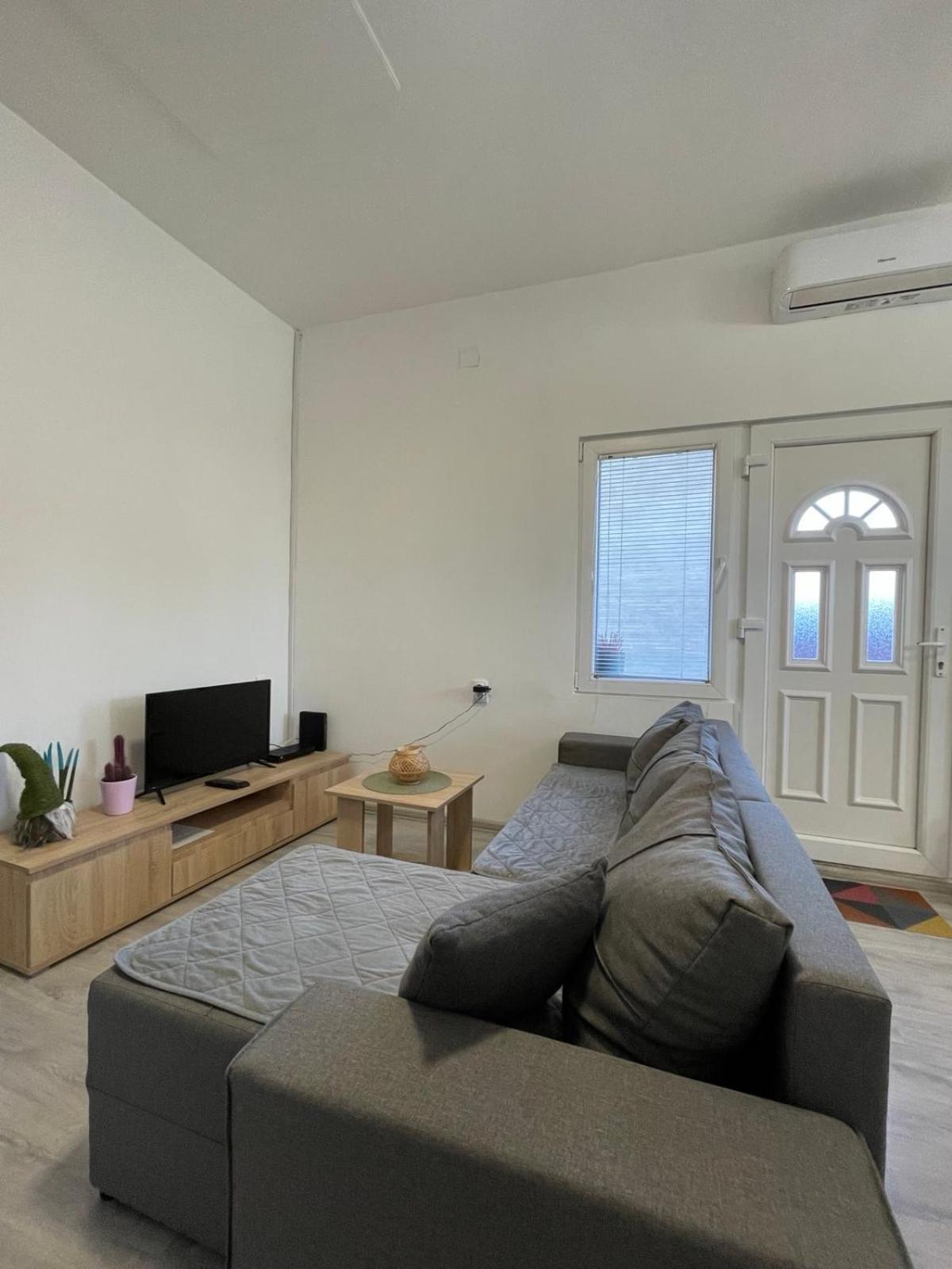 Apartman Arthur Kikinda Exterior foto